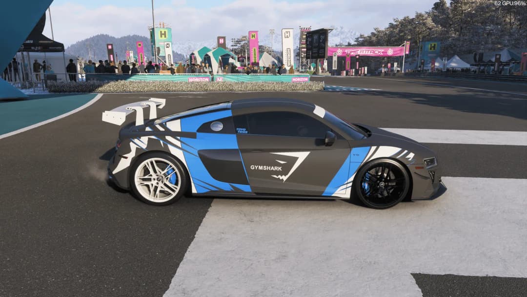 Graphic designer trying the in-game Forza decal/livery creator, Gymshark-inspire