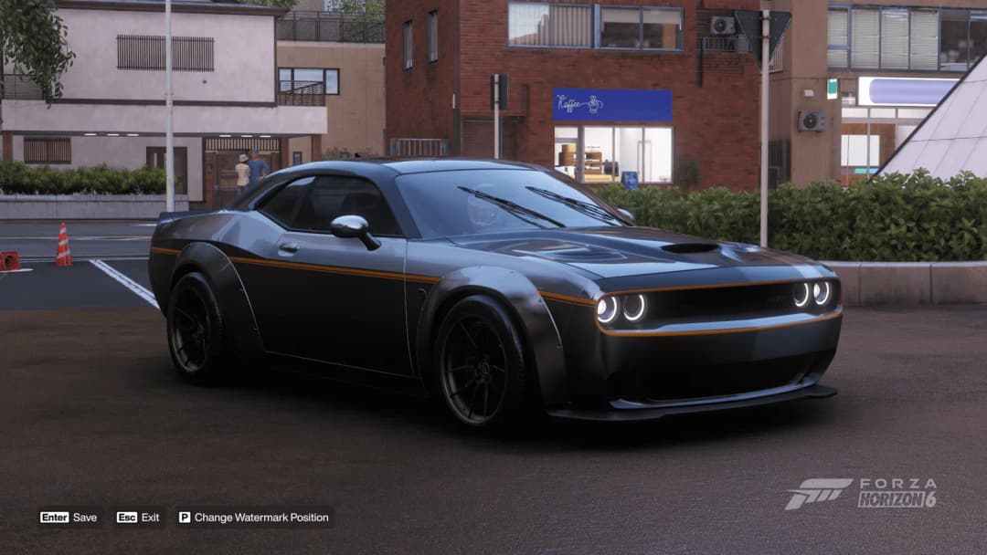 FH6 Livery: 2015 DODGE Challenger SRT Hellcat - silver with orange pinstripe