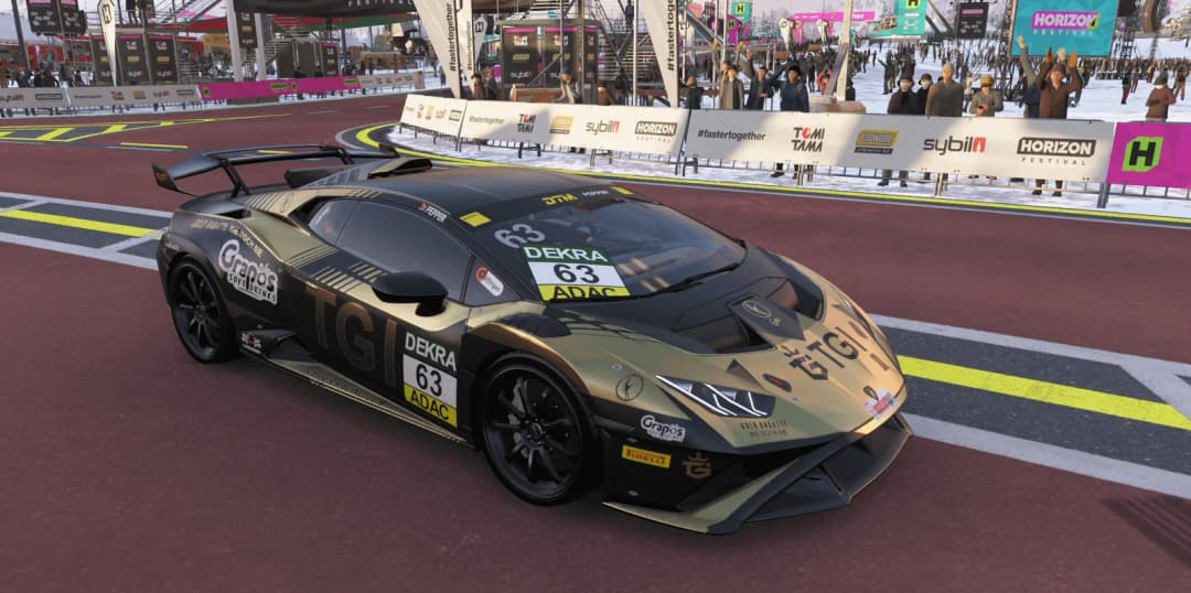 DTM 2025 TGI Team Huracan STO Livery (GT3 Evo2) Jordan Pepper #63 Gold and Black